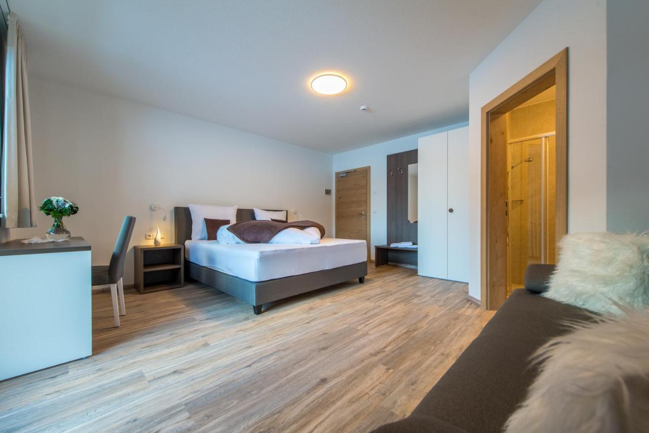 Hotel Bacher Riva di Tures Bagian luar foto