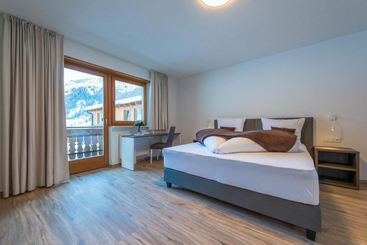 Hotel Bacher Riva di Tures Bagian luar foto